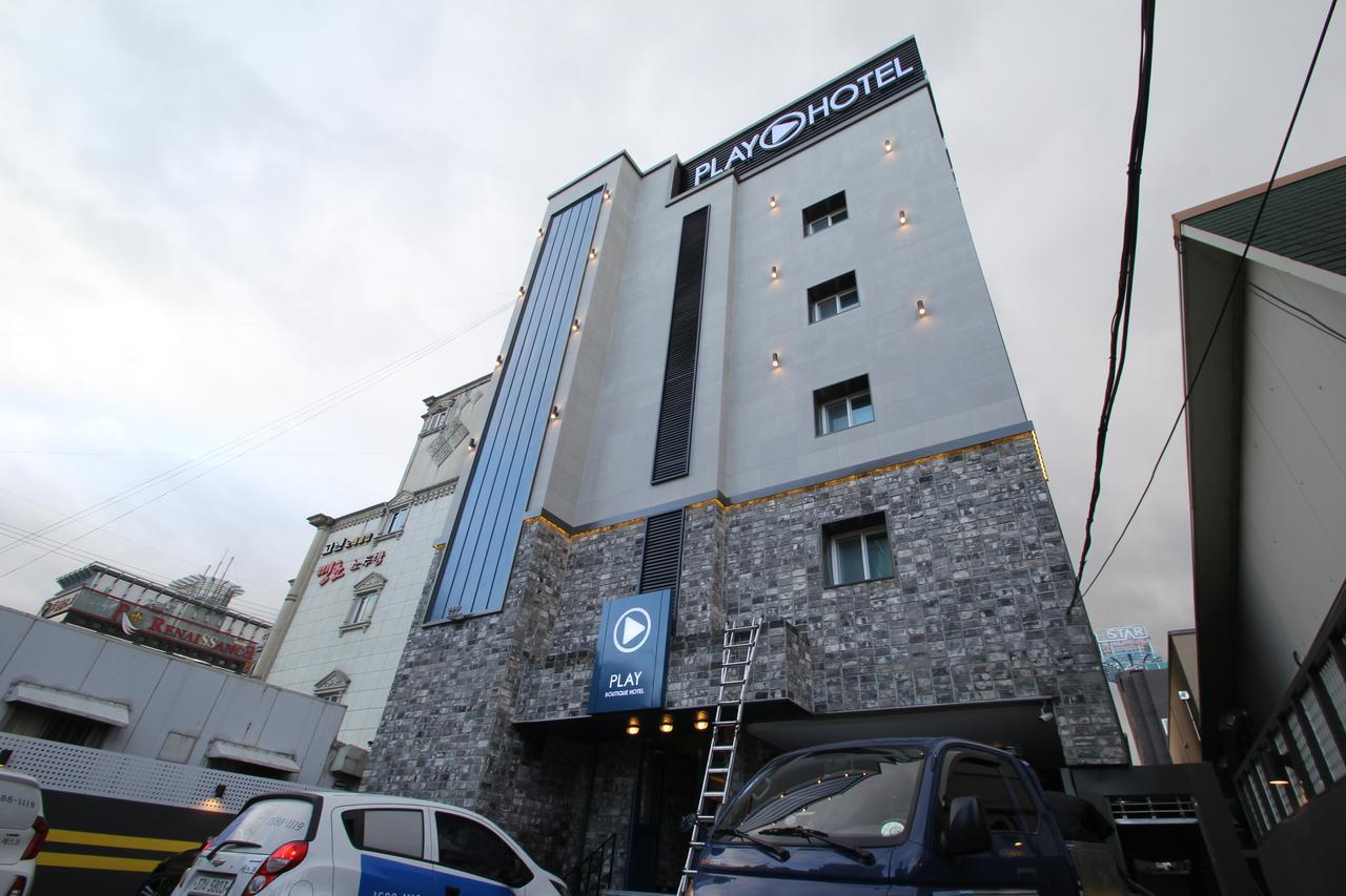 Hotel Play Pchohang Exteriér fotografie
